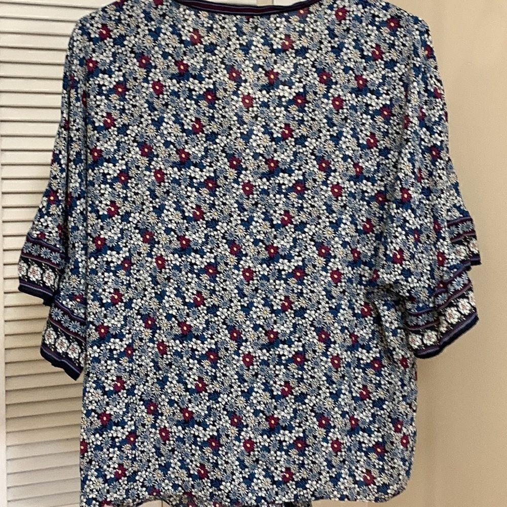 Max Studio Blouse - Picture 7 of 8